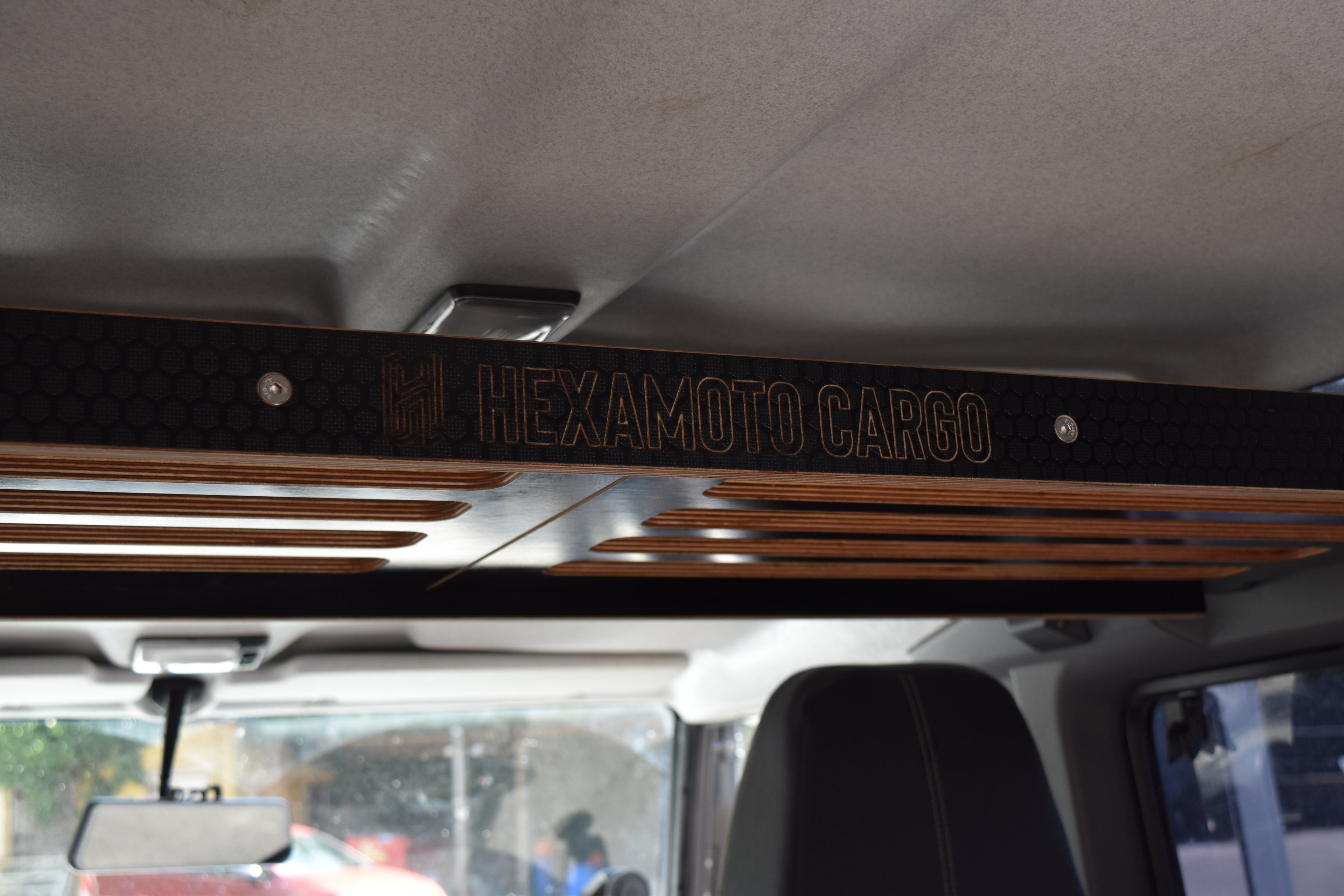 DEFENDER 90 CARGO SHELF SYSTEM