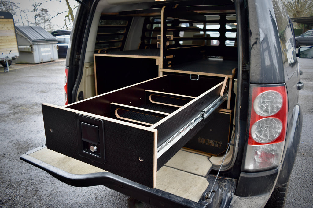 Land Rover Discovery 4 vehicle with drawer storage system 