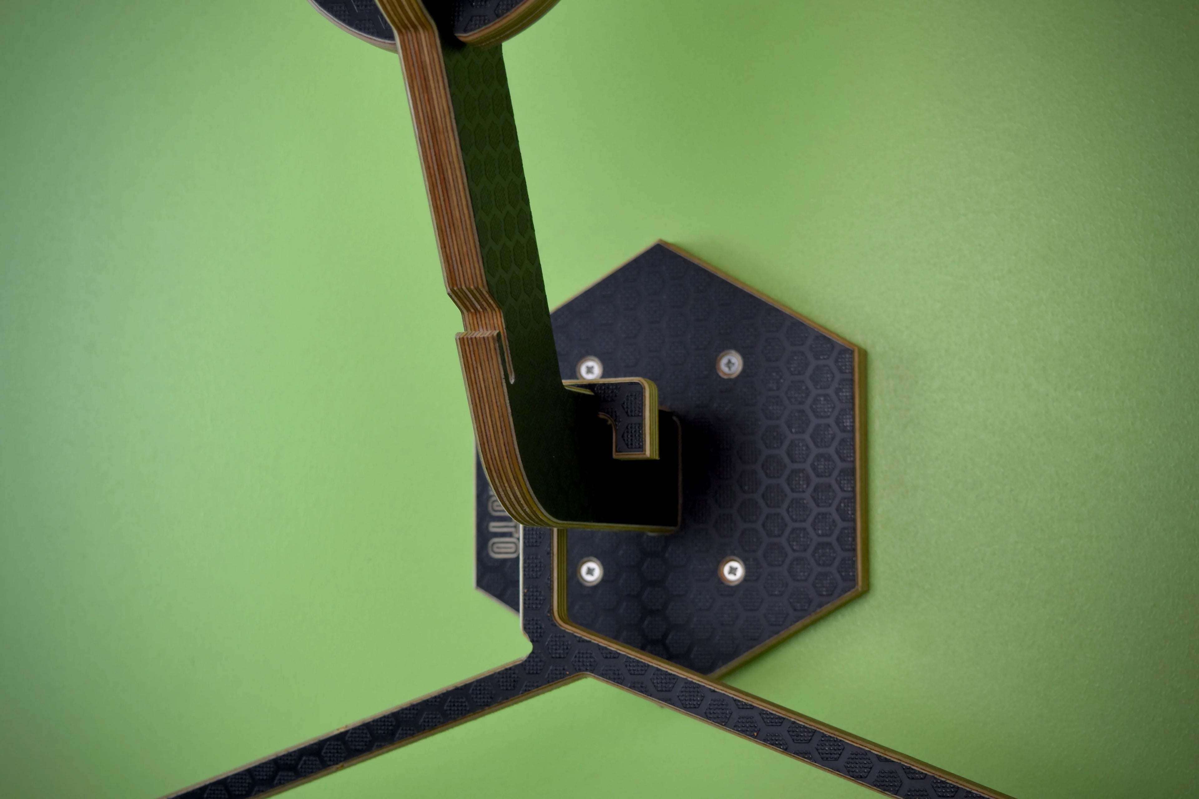 Hexamoto Mini back plate mounted to wall 